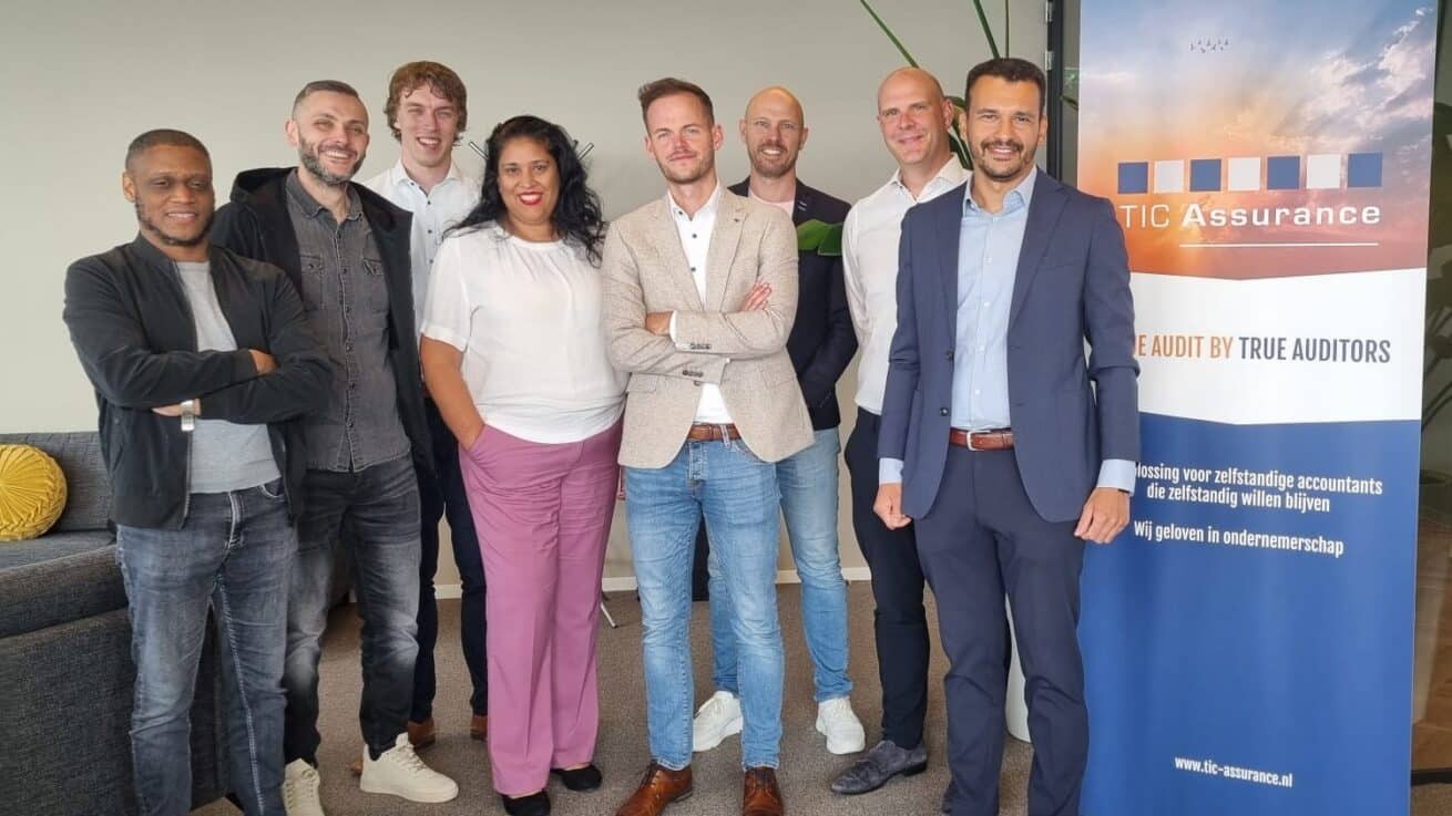 Associates accountant accountants onboarding TIC Assurance Regillio Caupain Ali Ahmad Erwin Haasnoot Matthijs Bloemendaal Adrian Serkowski